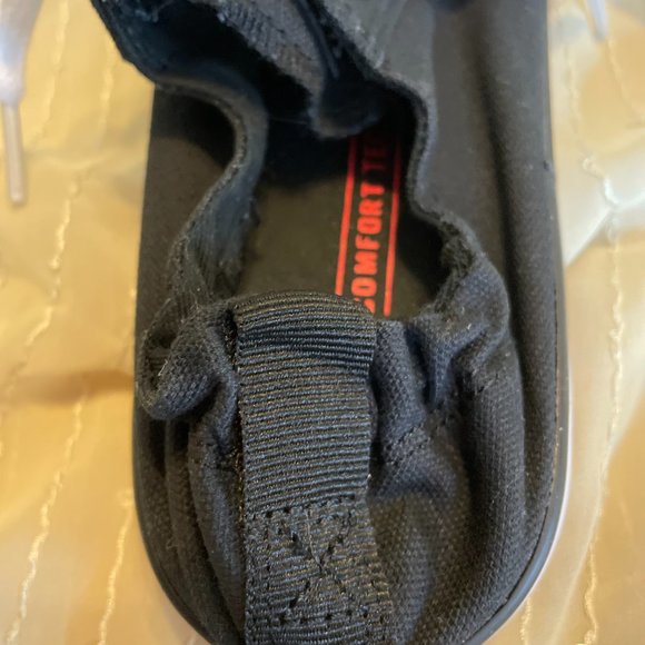 Sneaker (Shoes) - Picture 5 of 7